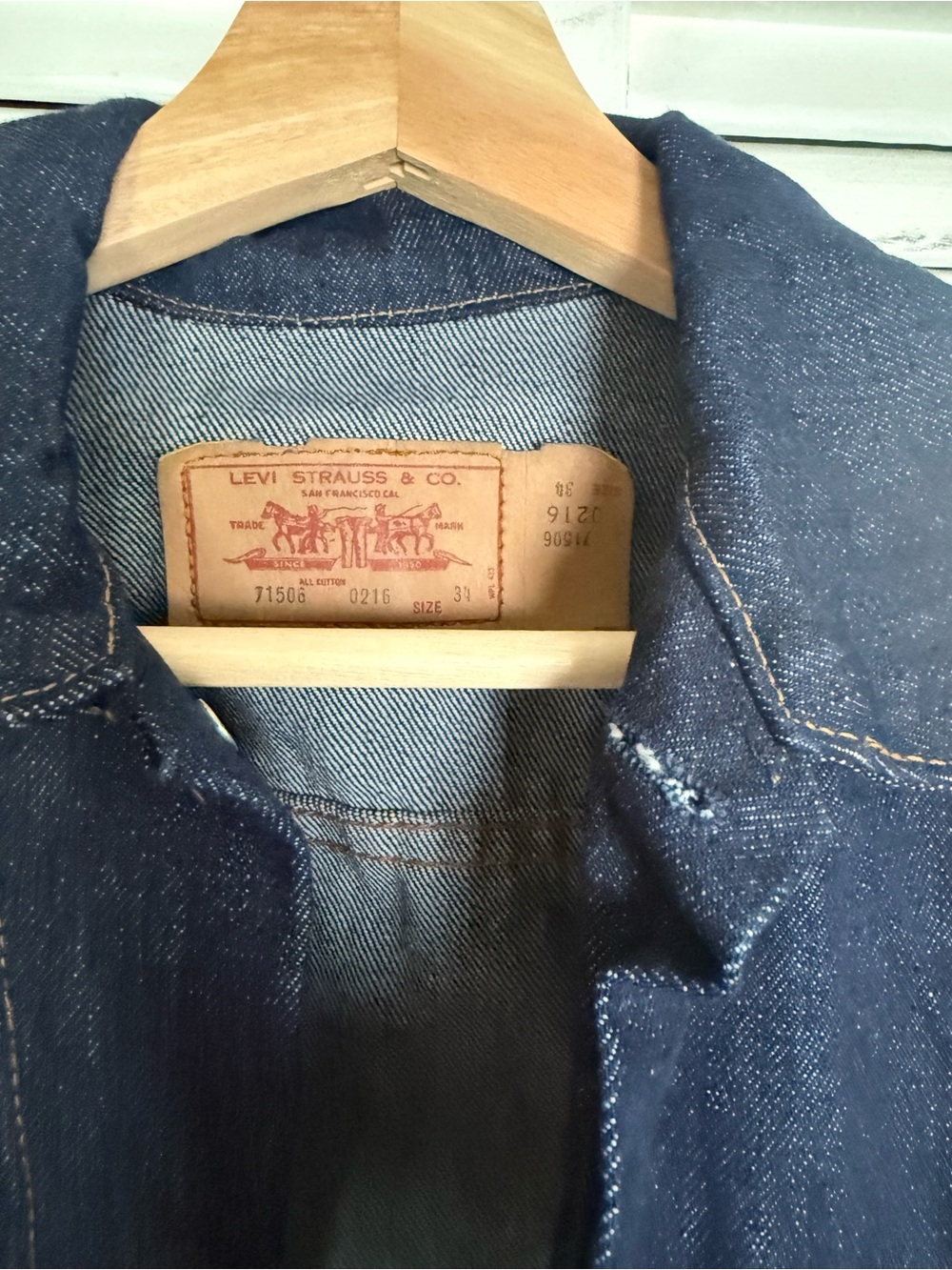 Vintage Levi's Men’s Dark Blue Denim Jeans Jacket